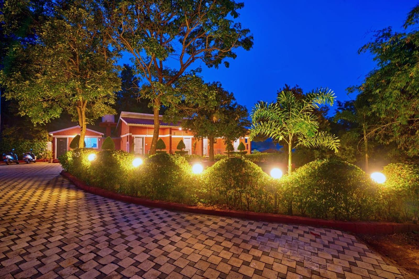 Serenity Resort Panhala Exterior photo
